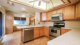 Photo #4: 6524681 Listing