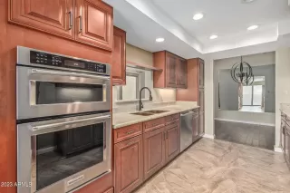 Photo #5: 6524805 Listing 