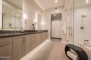 Photo #6: 6524834 Listing