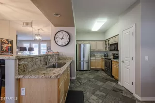 Photo #3: 6525472 Listing 