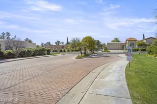 Photo #2: 6525778 Listing