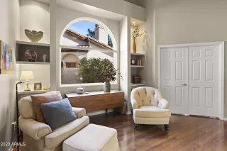Photo #6: 6525778 Listing