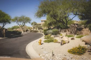 Photo #2: 6525852 Listing