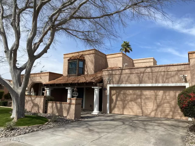 MLS: 6525918 Condo For Sale
