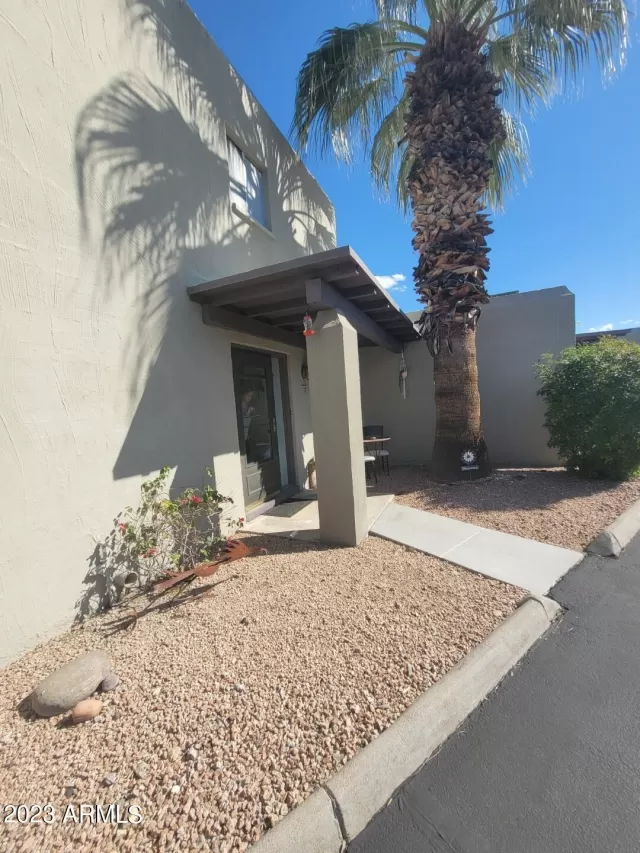 MLS: 6526274 Condo For Sale