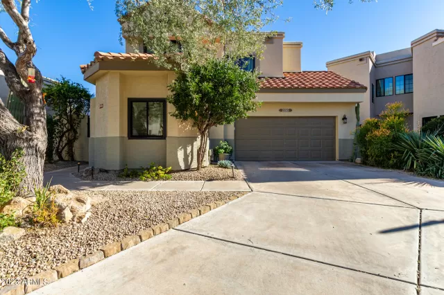 MLS: 6526425 Condo For Sale