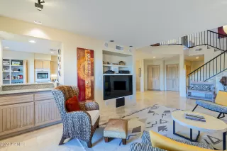 Photo #5: 6526489 Listing