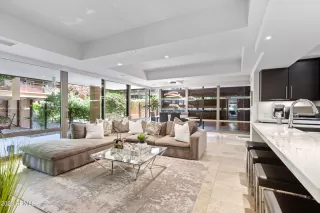 Photo #4: 6526590 Listing 