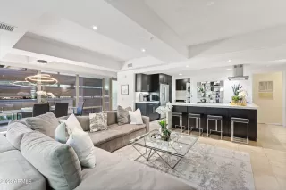 Photo #5: 6526590 Listing 