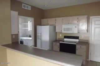 Photo #6: 6526599 Listing