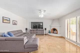 Photo #2: 6526607 Listing