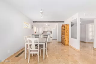 Photo #5: 6526607 Listing