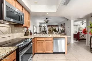 Photo #6: 6526624 Listing