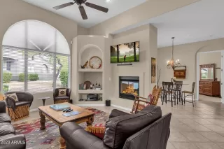 Photo #2: 6526669 Listing