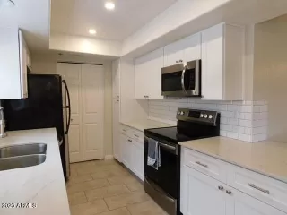 Photo #5: 6527065 Listing
