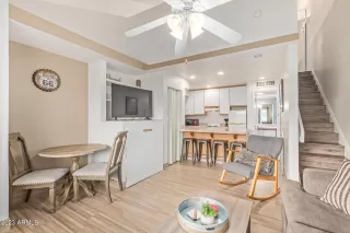 Photo #6: 6527190 Listing