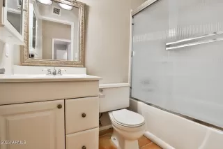 Photo #5: 6527429 Listing