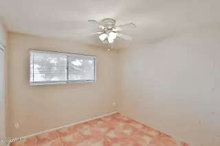 Photo #6: 6527429 Listing