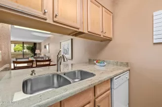 Photo #6: 6527564 Listing