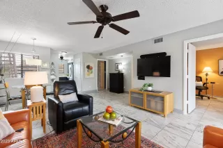 Photo #5: 6527741 Listing