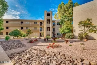 Photo #2: 6527939 Listing 