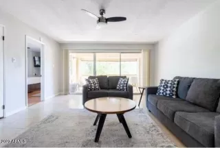 Photo #3: 6527939 Listing 