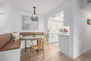 Photo #4: 6527989 Listing