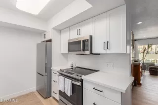 Photo #6: 6527989 Listing