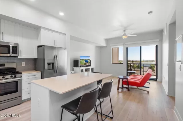 MLS: 6528499 Condo For Sale
