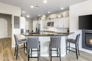 Photo #3: 6528515 Listing 