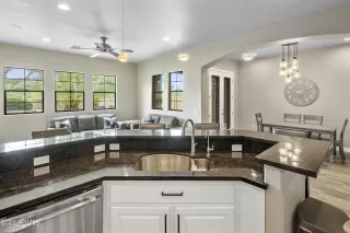 Photo #5: 6528515 Listing 