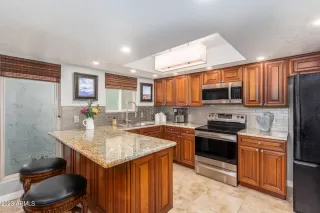 Photo #5: 6528759 Listing 