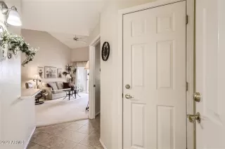 Photo #5: 6528937 Listing