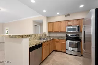 Photo #6: 6529061 Listing 