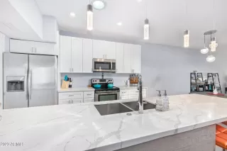 Photo #2: 6529183 Listing 