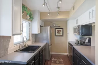 Photo #5: 6529361 Listing