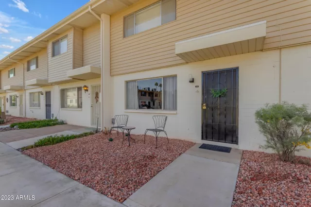MLS: 6529517 Condo For Sale