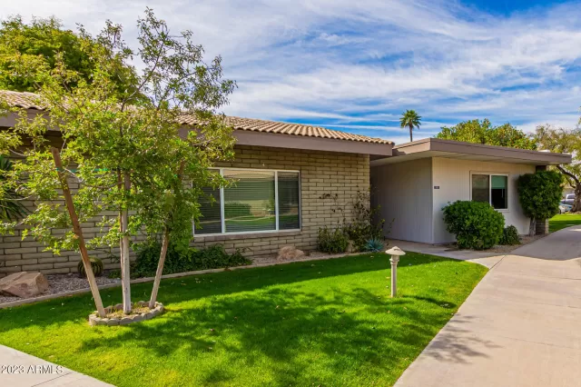 MLS: 6529743 Condo For Sale