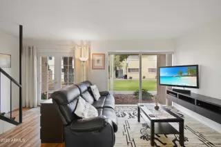 Photo #2: 6529801 Listing 