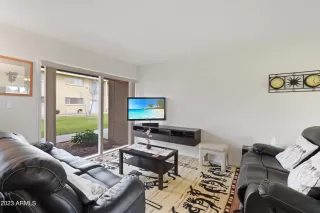 Photo #3: 6529801 Listing 