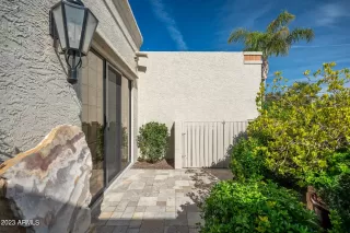 Photo #6: 6529889 Listing