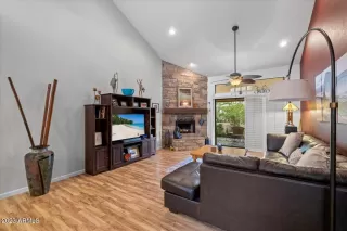 Photo #2: 6529952 Listing