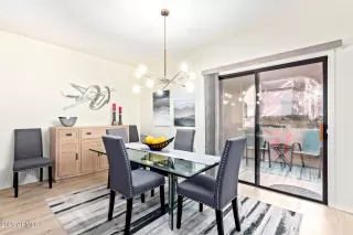 Photo #6: 6530304 Listing 