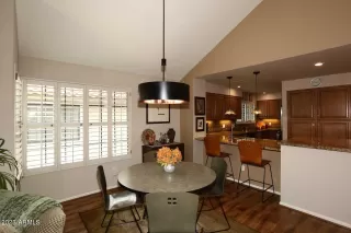 Photo #2: 6530505 Listing
