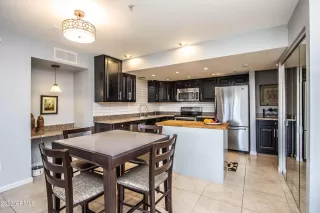 Photo #4: 6530920 Listing