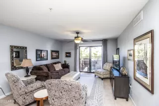 Photo #5: 6530920 Listing