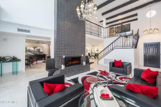 Photo #2: 6530993 Listing