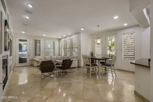 MLS: 6531129 Condo For Sale