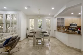 Photo #2: 6531129 Listing 