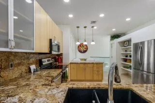 Photo #4: 6531129 Listing 